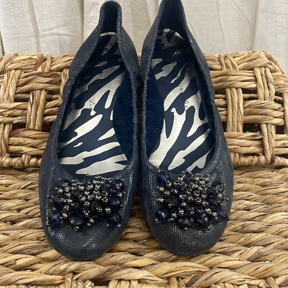 Navy Beaded Flats Shoes Size 8.5 M - Picture 2 of 9
